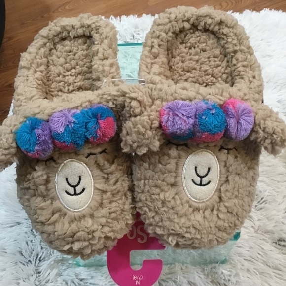So Llama slippers size medium 7/8  NWT - Picture 11 of 11
